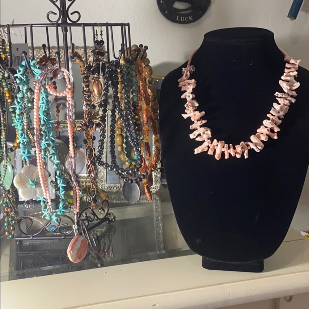 Necklace - Picture 2 of 3